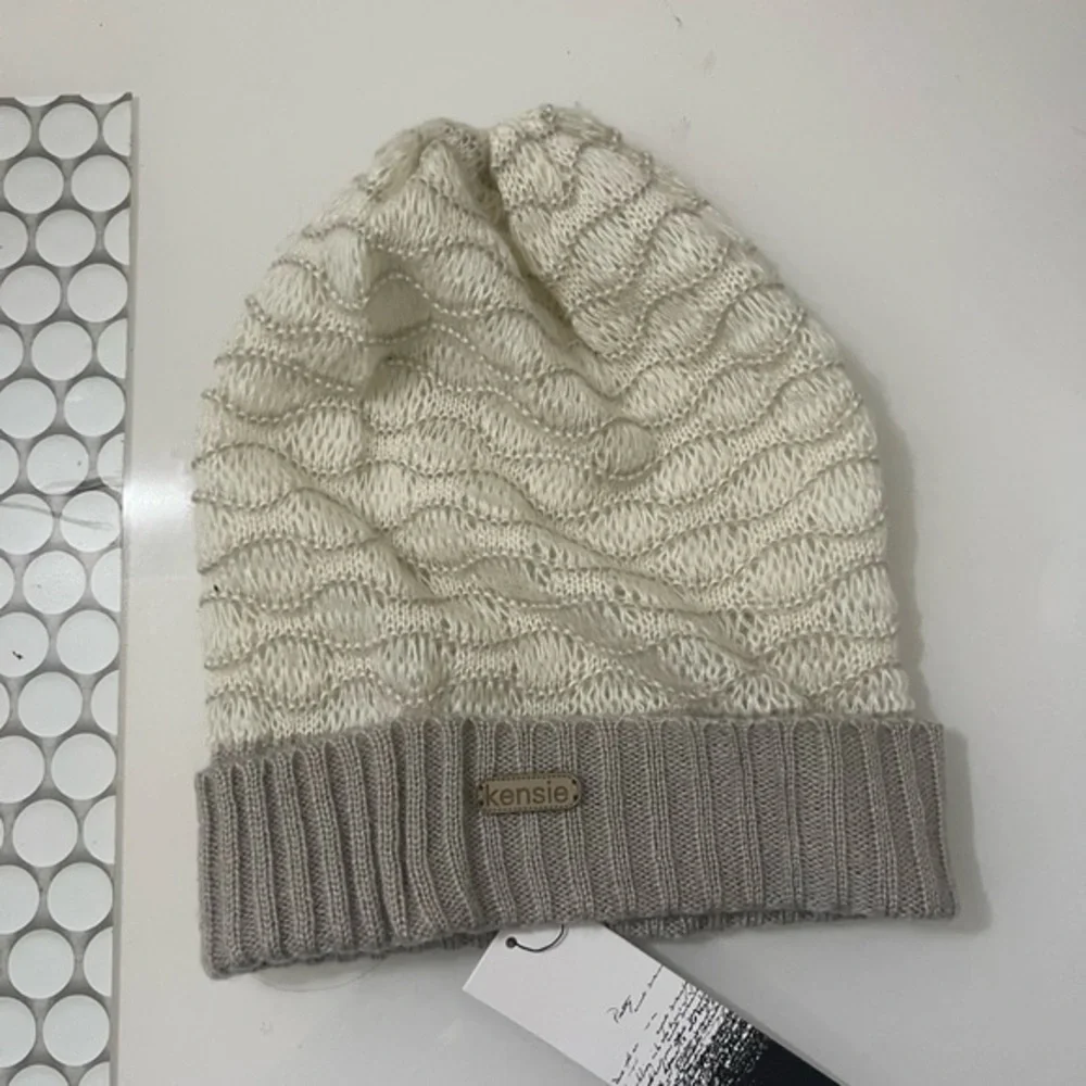 Kensie Ivory and Taupe Knit Beanie